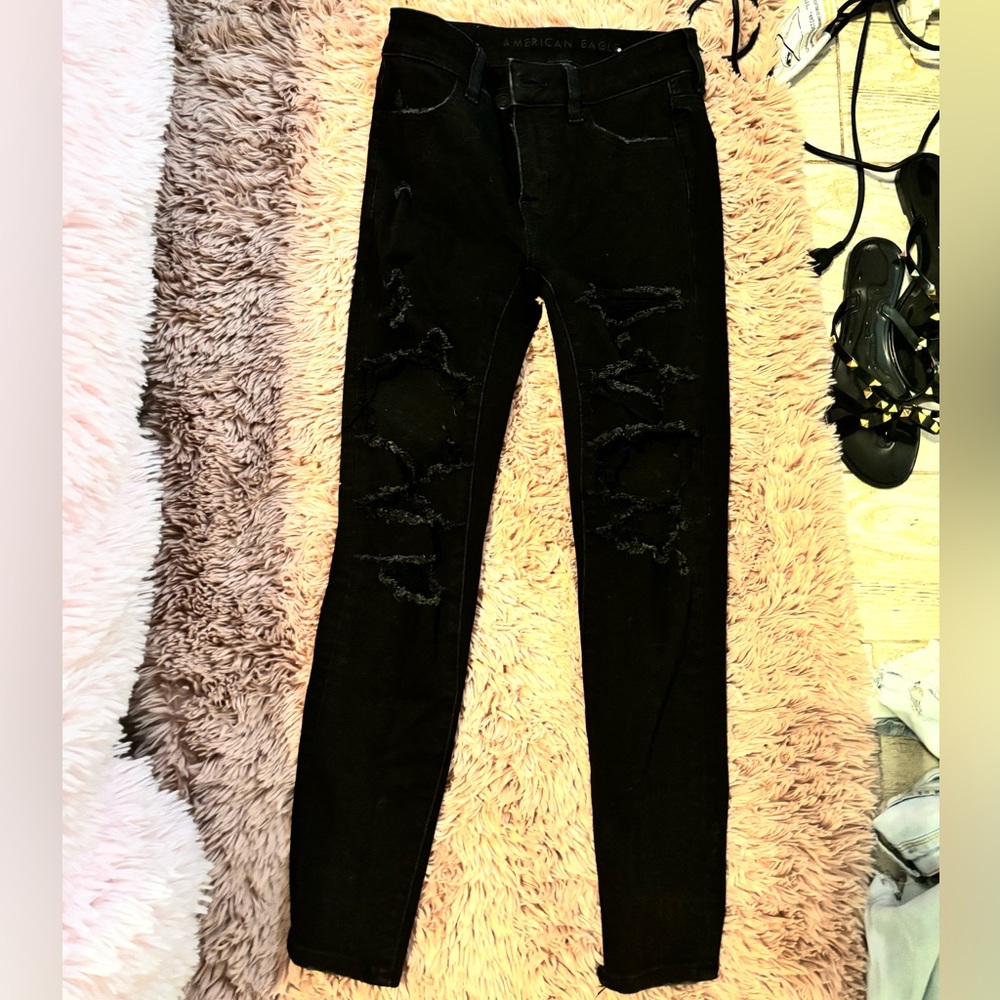 american eagle ripped jeans